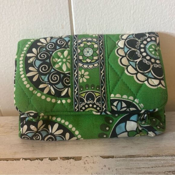 Vera Bradley Handbags - Vera Bradley Green Cupcake Bifold Wallet Blue Paisley Cotton with ID Window